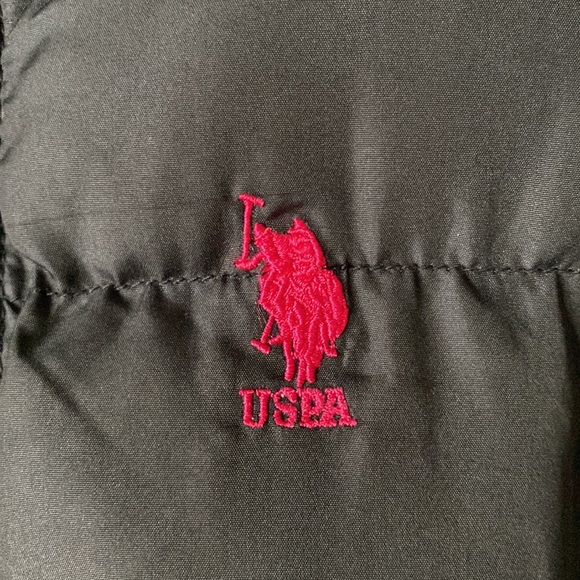 U.S. Polo Assn. Classic Puffer Vest - Picture 6 of 13
